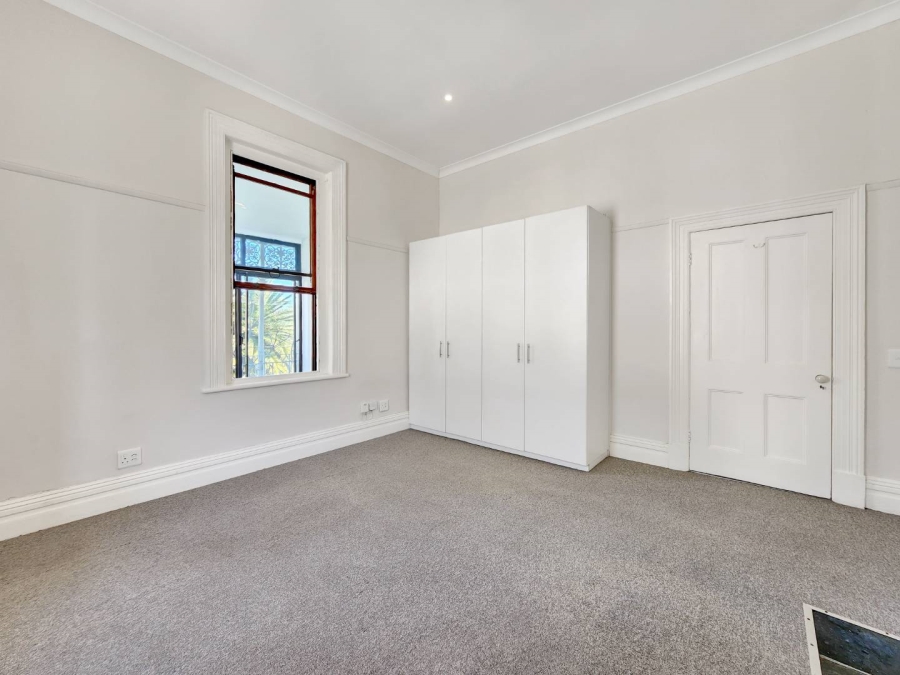 To Let 3 Bedroom Property for Rent in Sea Point Western Cape